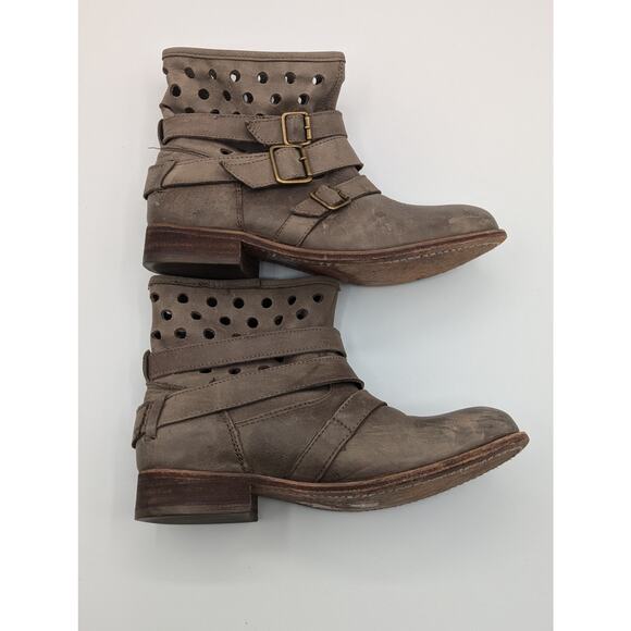 Hinge Nordstrom | Leather Laser Cut Ankle Boots | 7M - Picture 6 of 12